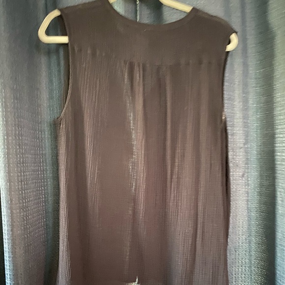 Sheer sleeveless top - Picture 2 of 3